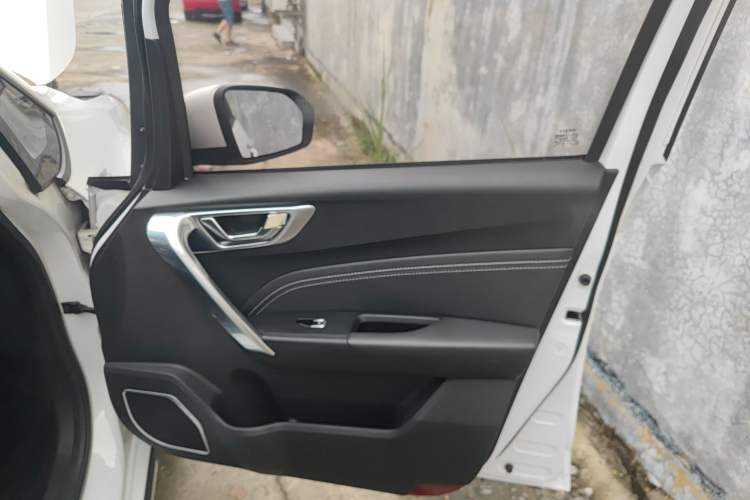 Used Geely Auto Vision X3 2017 1.5L Automatic Elite Model
