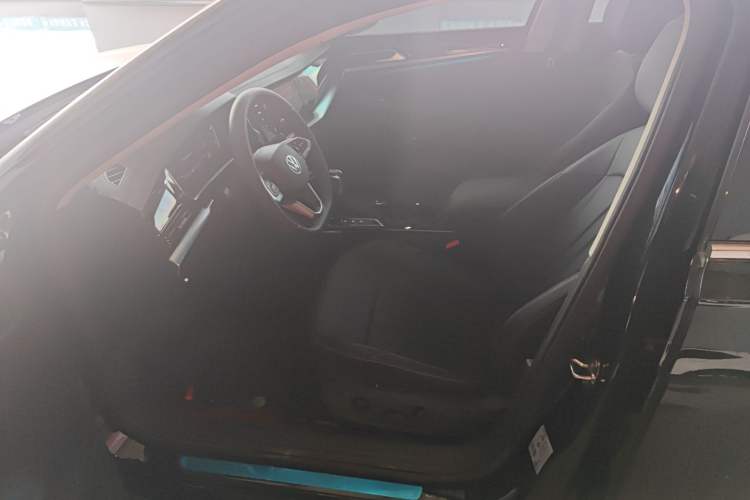 Used Volkswagen Passat 2025 Outstanding Model 380TSI Starry Dragon Edition
