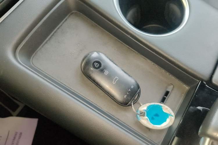 Used Hima AITO M5 2022 Extended-Range Four-Wheel Drive Performance Version
