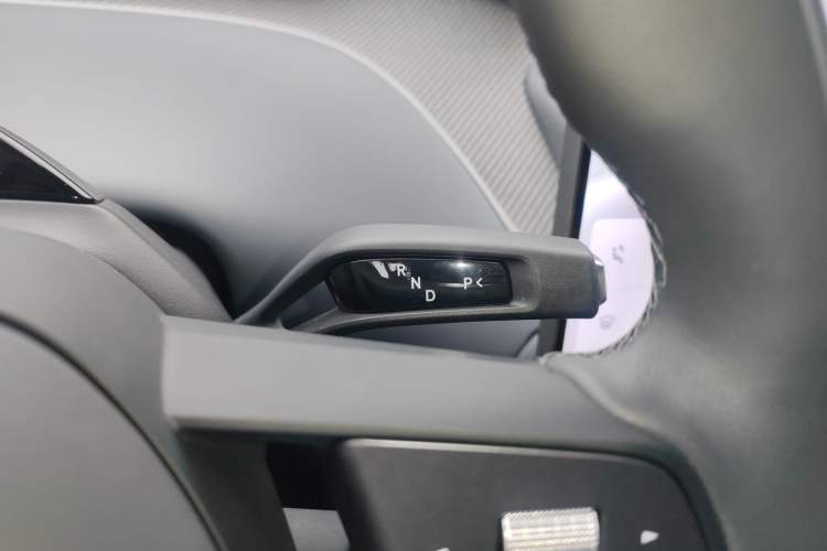 Used  YU7 2025 Ultra-Long Range High-Performance All-Wheel-Drive Max Edition
