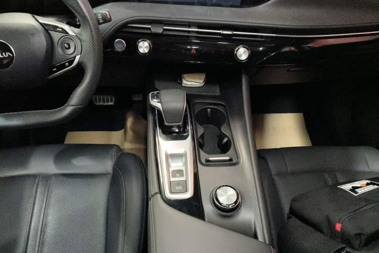 Used Dongfeng Aeolus Huge 2022 Mach Power 1.5T Dare-to-Love Edition