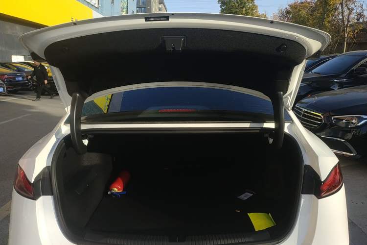 Used Roewe D7 2025 DMH 125km World Champion Excellence Edition