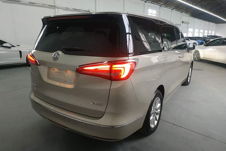 Used Buick GL8 2018 ES 28T Premium Model China VI Standard

