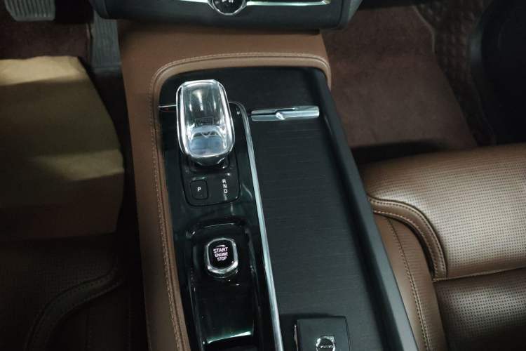 Used Volvo XC90 New Energy 2022 E-Drive Hybrid T8 Luxury Flagship 7-Seater
