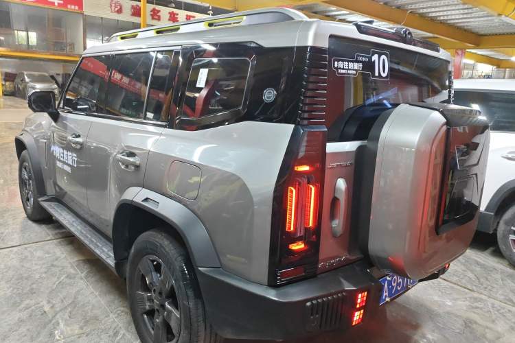 Used JETOUR Traveler 2023 1.5T Two-Wheel Drive Discovery PRO