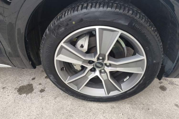 Used Audi Q5L 2022 40T Luxury Dynamic Model