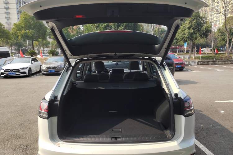 Used Volkswagen Tayron 2023 Revised Version 380TSI All-Wheel Drive R-Line High-Energy Edition
