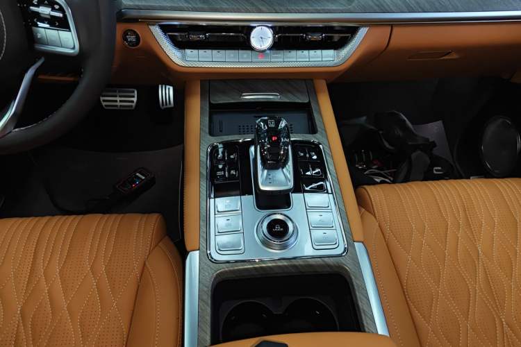 Used Tank 500 New Energy The 2025 Hi4-Z is definitely a hit.