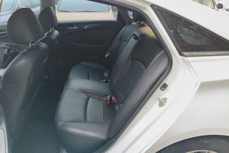 Used Hyundai Sonata 2014 2.0L Automatic Luxury Edition
