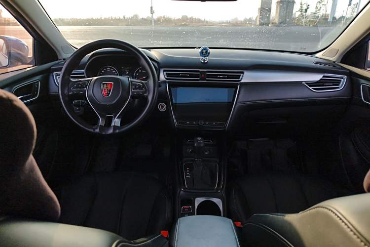 Used Roewe i5 2019 1.5L Automatic 4G Connected Langhao Edition
