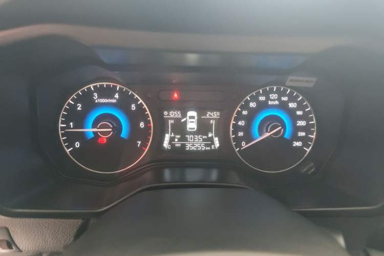 Used Dongfeng Fengon 580 2017 1.8L Manual Comfort Model
