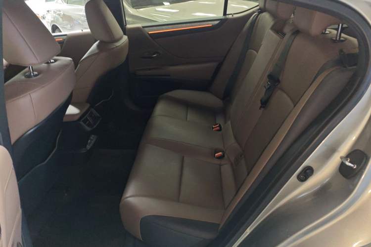 Used Lexus ES 2025 200 Premium Edition