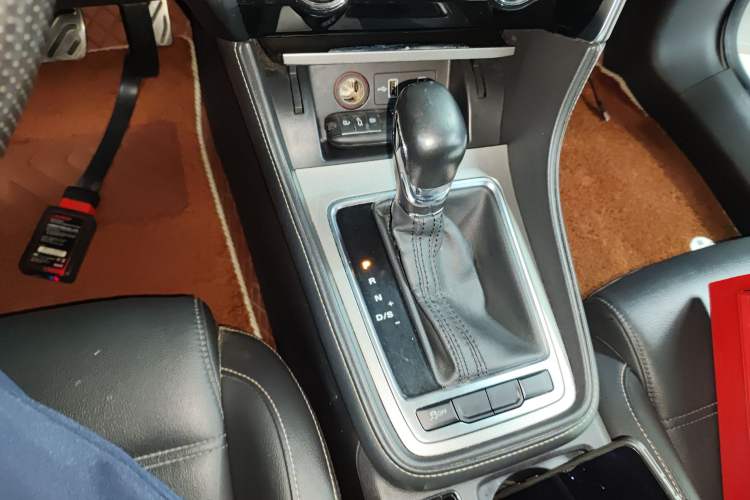 Used MG 6 2017 20T Automatic Luxury Smart Connect Version China V Standard
