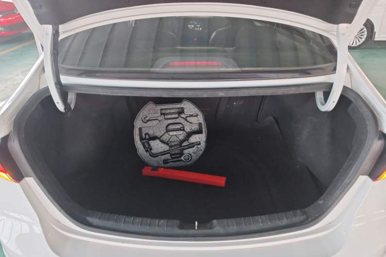 Used Hyundai Elantra 2016 1.4T Dual-Clutch Xuan Dong · Dynamic Version