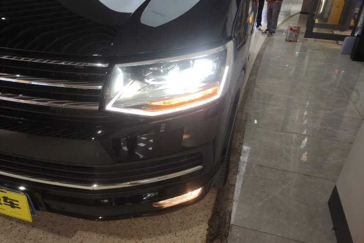 Used Volkswagen Multivan 2019 2.0 TSI 4x4 Prestige Edition 7-Seater
