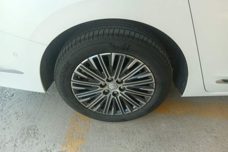 Used Buick GL8 New Energy 2024 Lu Zun Luxury Edition 7-Seater