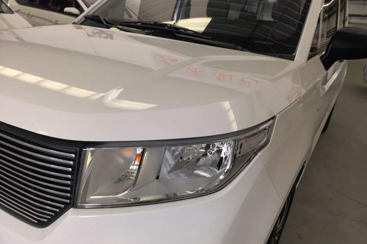 Used Wuling Hongguang PLUS 2020 1.5L Manual Standard Edition 5 Seats