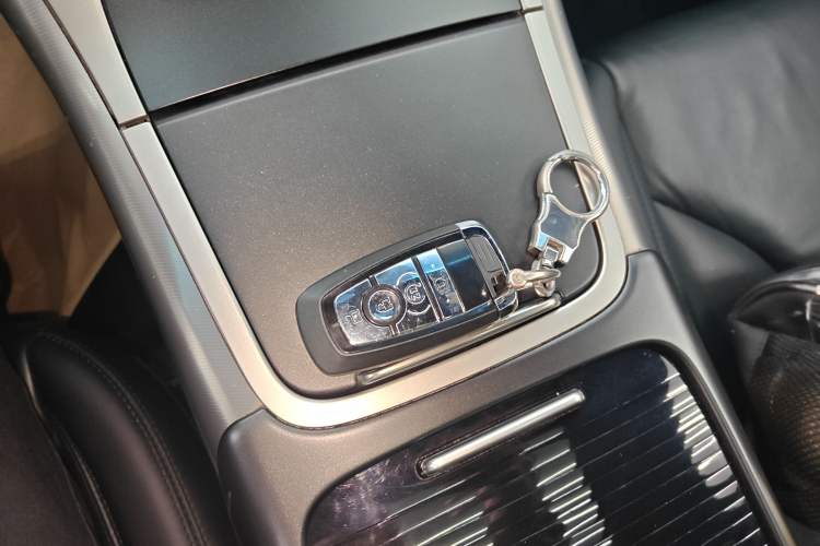 Used Lincoln Nautilus 2019 2.0T Two-Wheel Drive Luxury Edition China VI Standard
