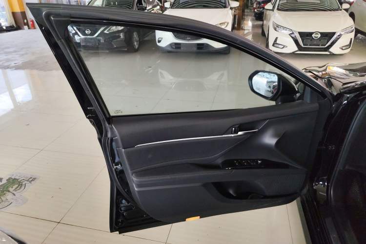 Used Toyota Camry 2019 Revised Version 2.0G Luxury Edition
