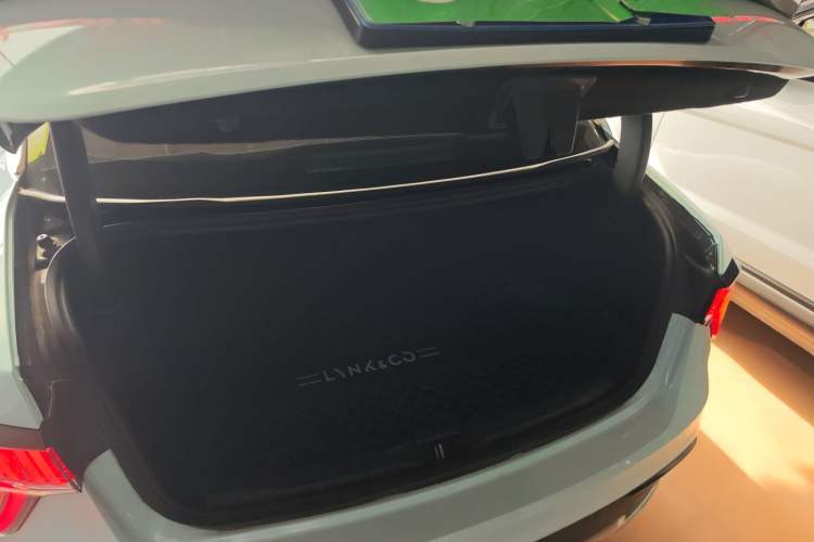 Used Lynk & Co 03 2018 1.5TD DCT Version China V Standard
