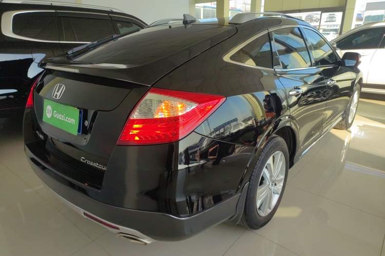 Used Honda Crosstour 2014 2.4L Luxury Edition
