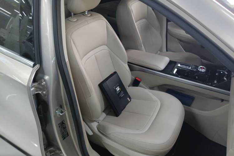 Used Wuling Xingguang 2024 Co-Creation Edition 510 Advanced Model