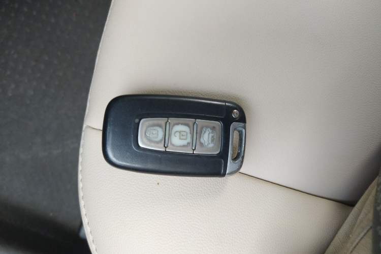 Used Hyundai Celesta 2011 1.6L automatic luxury version