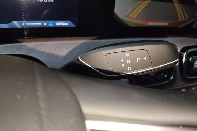 Used Chery Tiggo 9 2025 2.0T Automatic Two-Wheel Drive Luxury Edition 5 Seats
