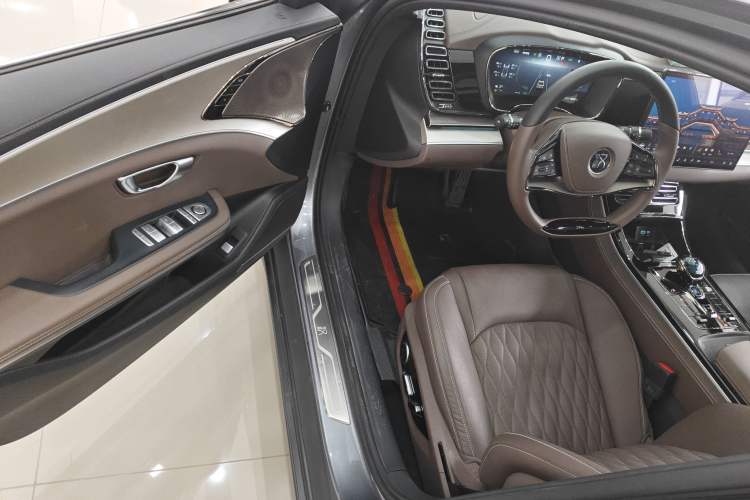 Used BYD Han 2025 DM-i 125KM Elite Model
