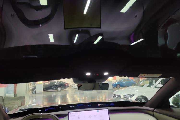 Used  YU7 2025 Ultra-Long Range All-Wheel Drive Pro Version
