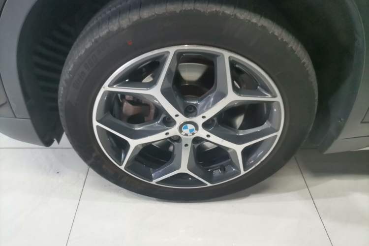 Used BMW X1 2016 xDrive20Li Luxury Model
