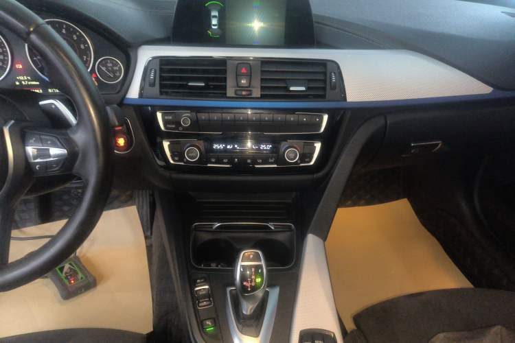 Used BMW 3 Series 2018 320i M Sport Package