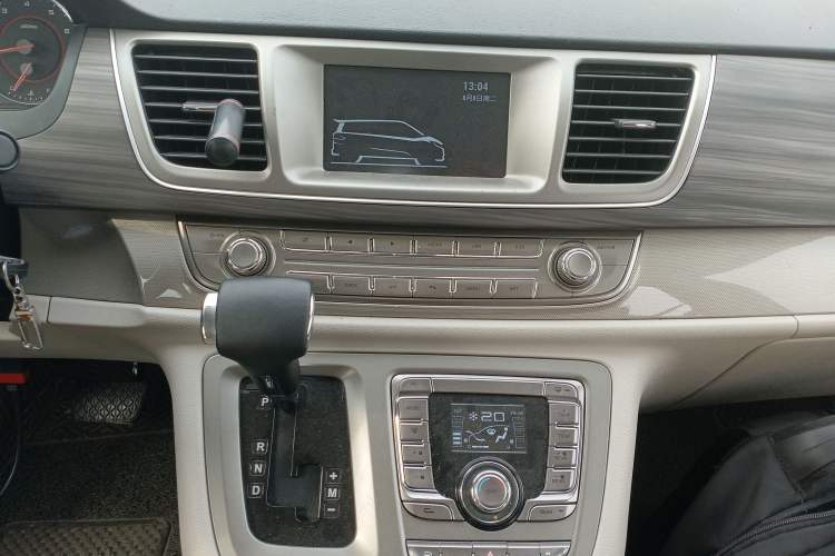 Used SAIC MAXUS G10 2018 PLUS 2.0T Automatic Smart Edition
