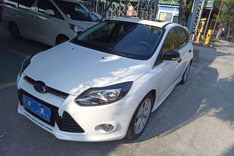 Used Ford Focus 2012 Hatchback 2.0L Automatic Luxury Sport Model