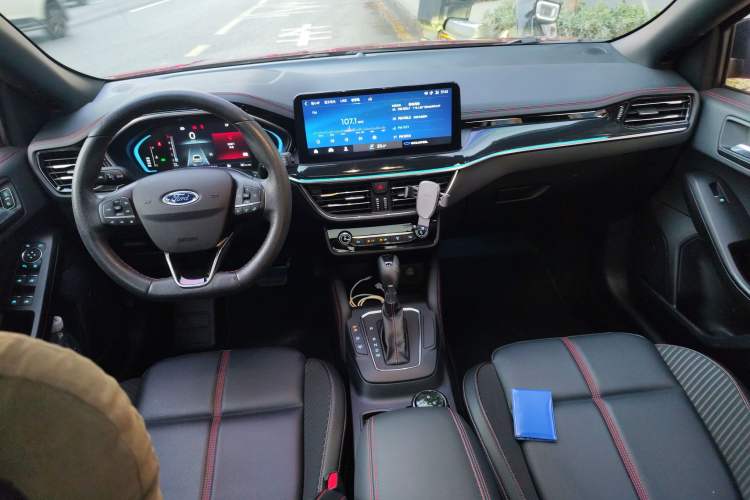 Used Ford Focus 2022 Hatchback EcoBoost 180 Automatic ST Line
