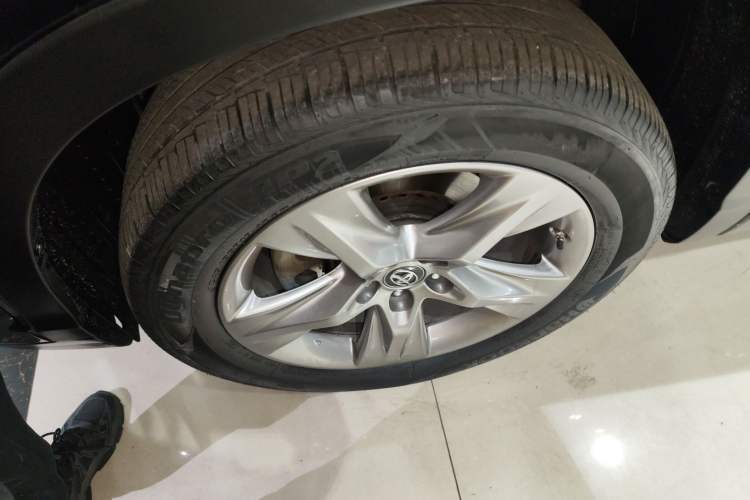 Used Toyota Highlander 2018 2.0T Four-Wheel Drive Luxury Version 7 Seats China VI Standard
