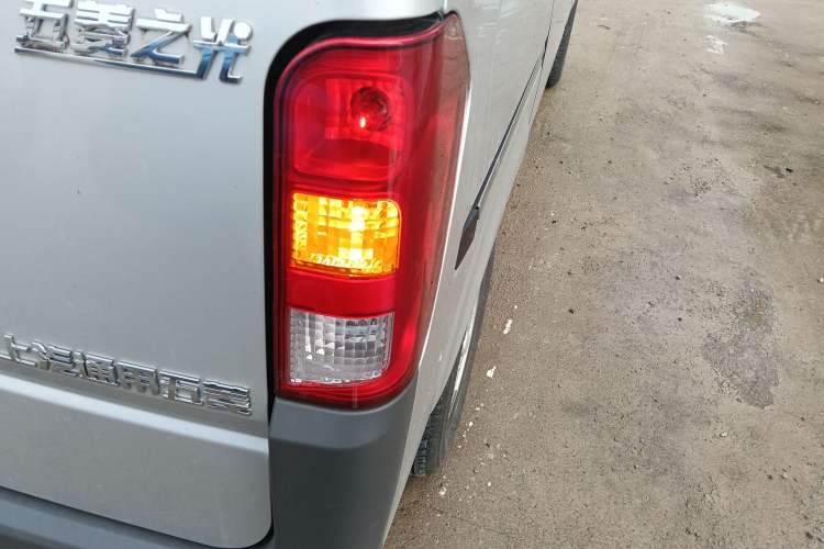 Used Wuling Zhiguang 2023 1.5L Practical Version 5/7 Seats
