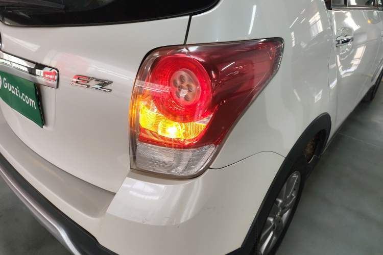 Used Toyota Verso 2015 180E CVT Crossover Edition
