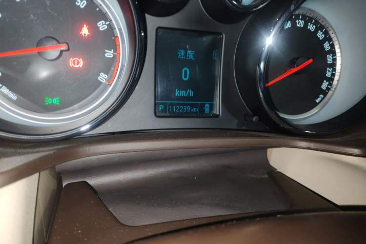 Used Buick Regal 2014 2.0L Leading Fashion Edition