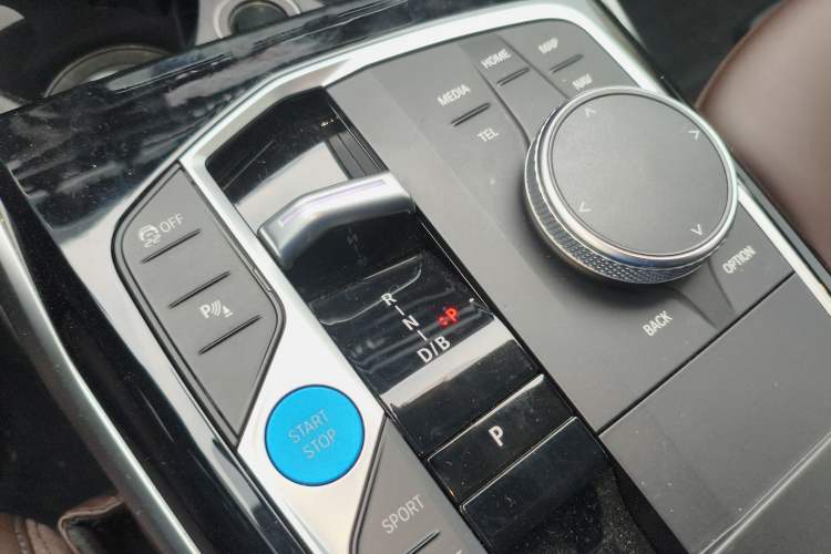 Used BMW i3 2023 eDrive 40 L Midnight Edition