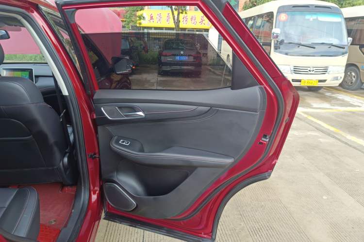 Used MG HS 2019 20T Automatic Two-Wheel Drive Luxury Edition China VI Standard
