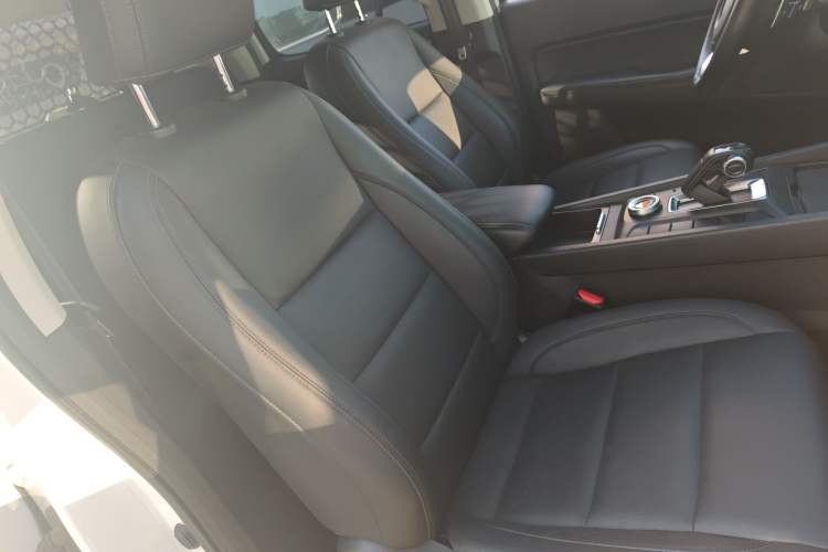 Used Great Wall Poer 2023 2.0T Commercial Version Automatic Diesel 4x4 Elite Long-Box GW4D20M