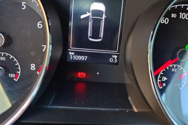 Used Volkswagen Touran 2016 Volkswagen Touran L 280TSI DSG Comfort Edition
