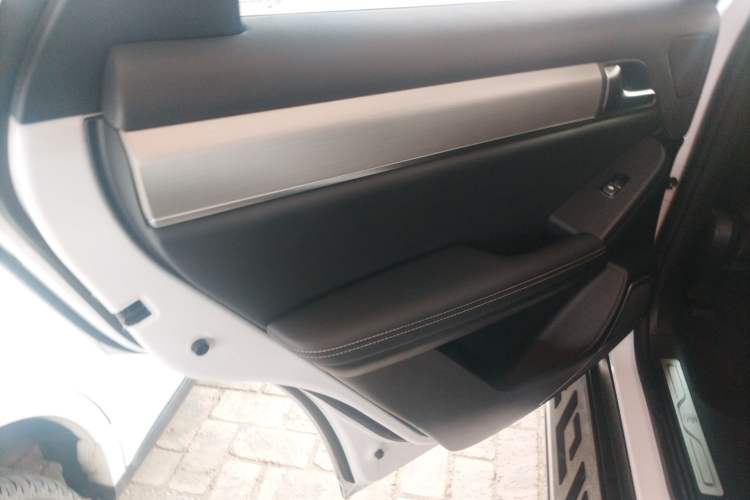 Used BYD Tang 2019 2.0T Automatic SmartConnect Luxury 7-Seater China VI Standard
