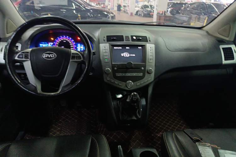 Used BYD S6 2013 Platinum Edition 2.0L Manual Elite Model