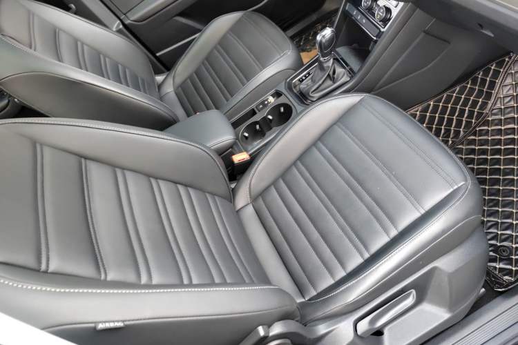 Used Volkswagen Touran 2018 Volkswagen Touran L 280TSI DSG Comfort Edition 7 Seats China V Emission Standard
