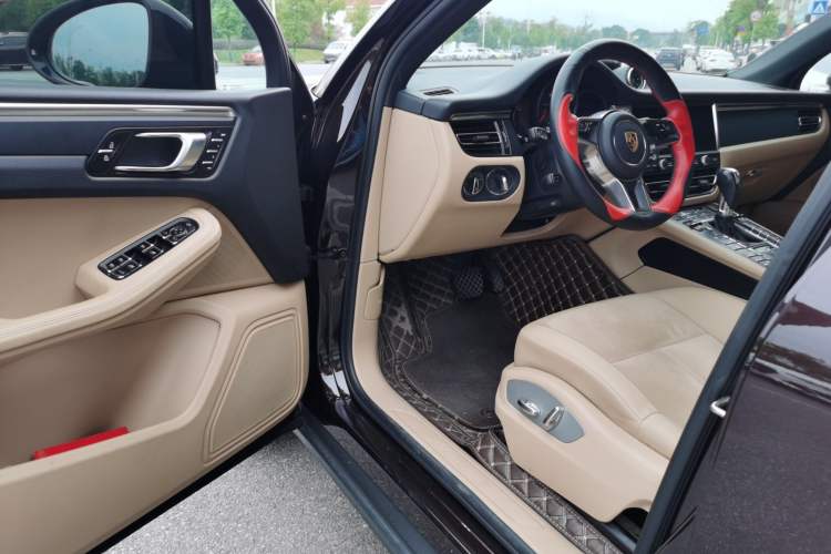 Used Porsche Macan 2018 Macan 2.0T