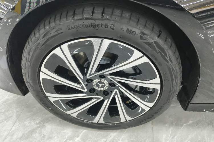 Used Mercedes-Benz E-Class 2025 E 300 L Luxury Model