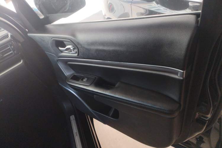 Used  Grand Commander 2022 2.0T Two-Wheel Drive Luxury Version