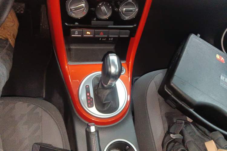 Used Volkswagen Beetle 2018 180TSI Shangle Model
